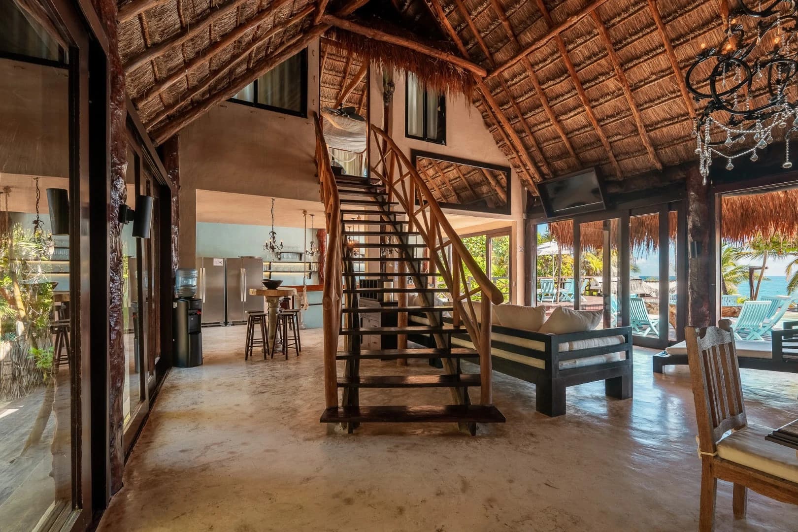 Casa Chic 7 Bedroom Beachfront Villa - photo 23