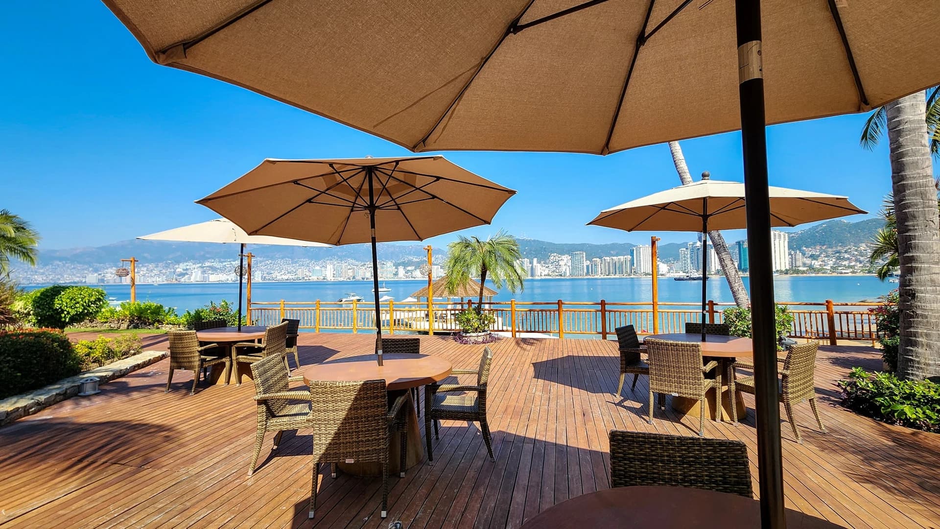 Villa Alejandra 3 Bedroom Oceanview Condo - photo 17