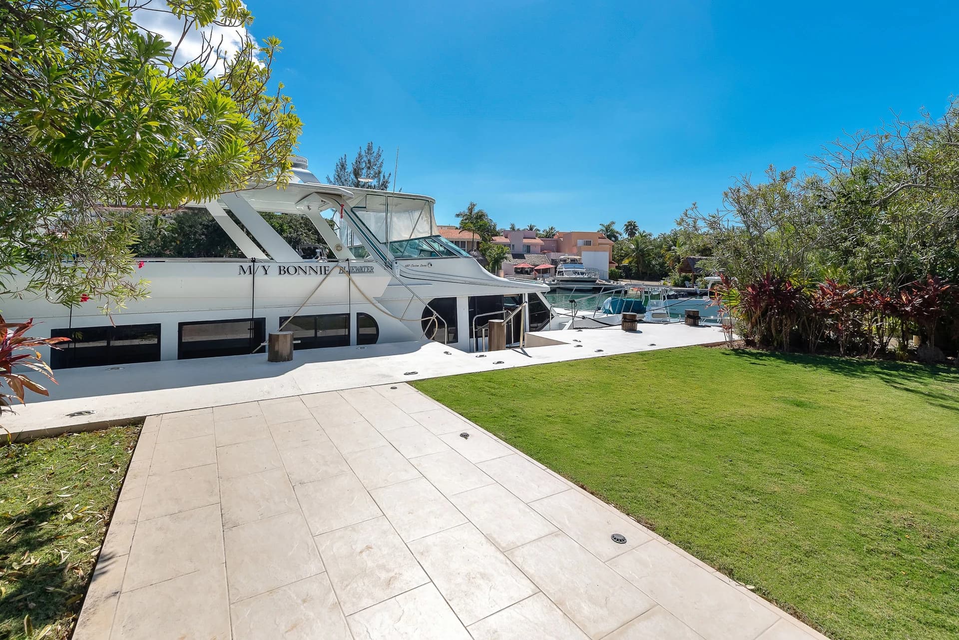 Marina Palms 5 Bedroom Waterfront Villa - photo 80
