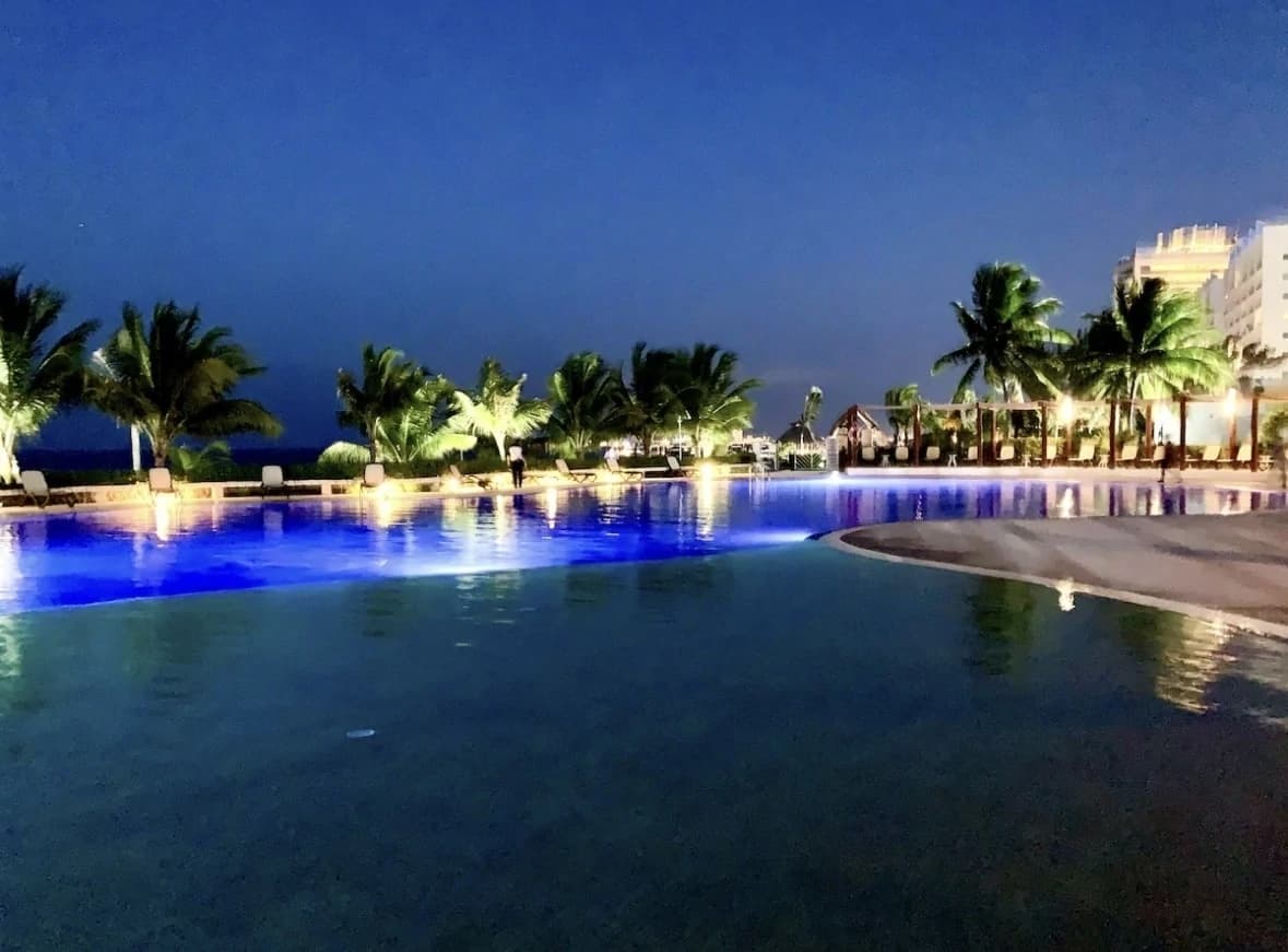 Amara 2 Bedroom Beachfront Condo - photo 30