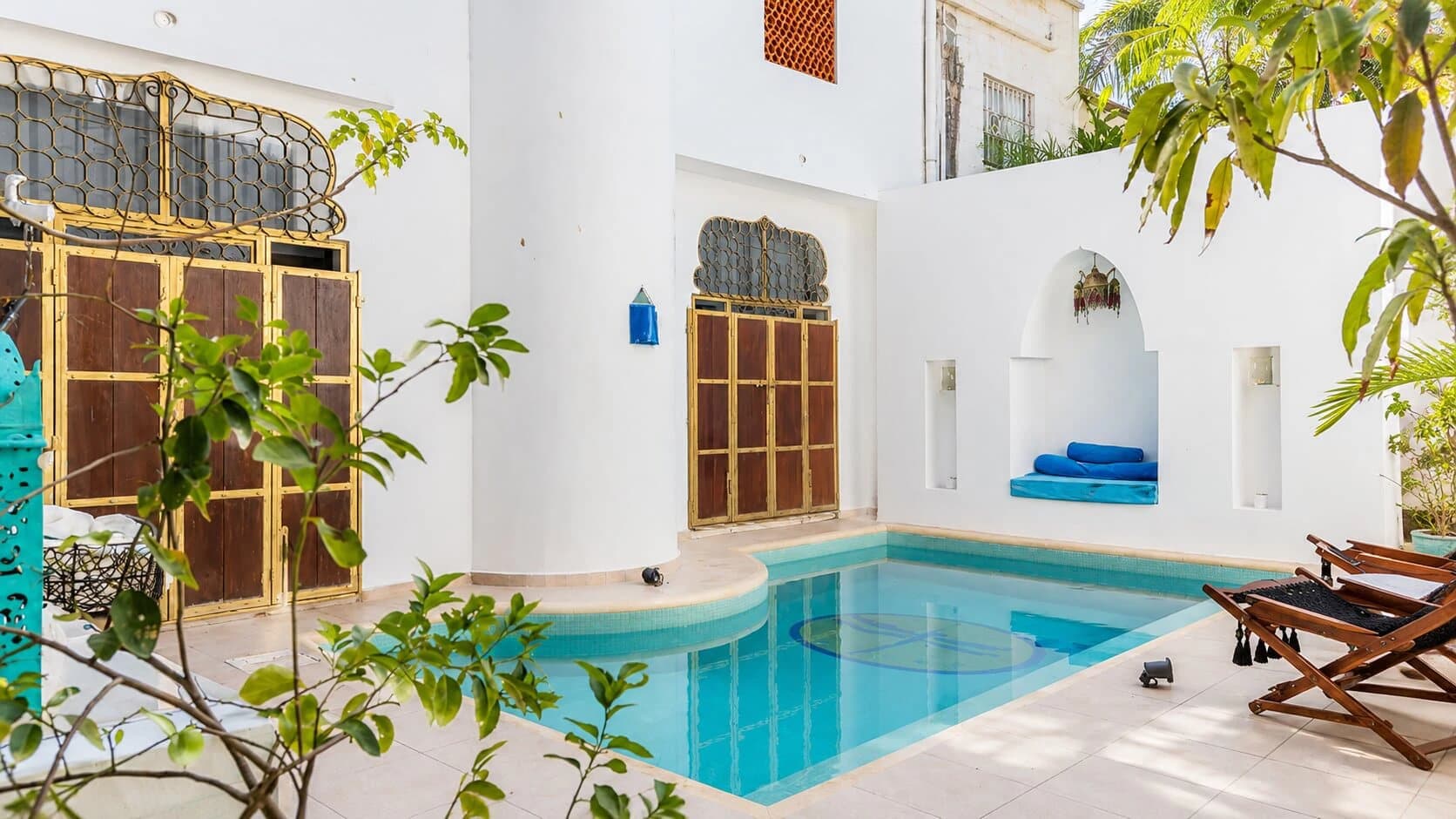 Rare Opportunity in Playa del Carmen’s Most Desirable Central Location - photo 2