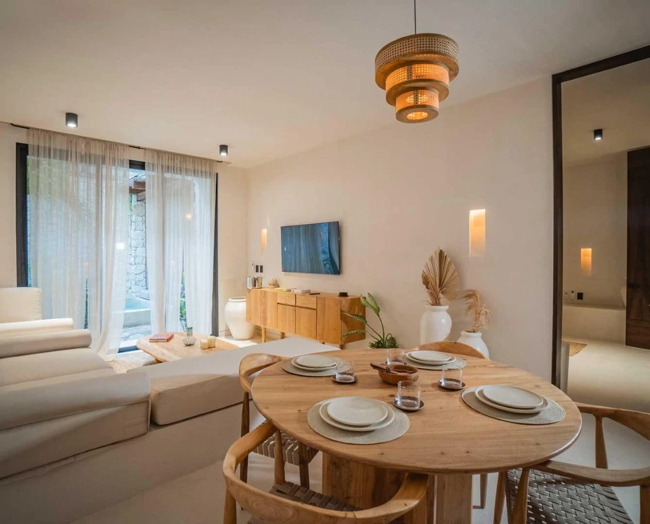 Namas 13 – 3 Bedroom Condo - photo 2
