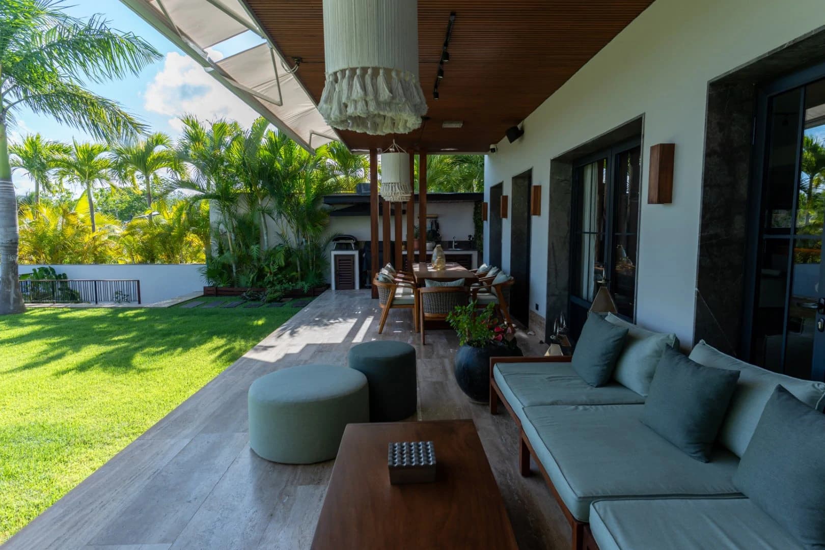 Villa Flamingos 4 Bedroom Waterfront Home - photo 23