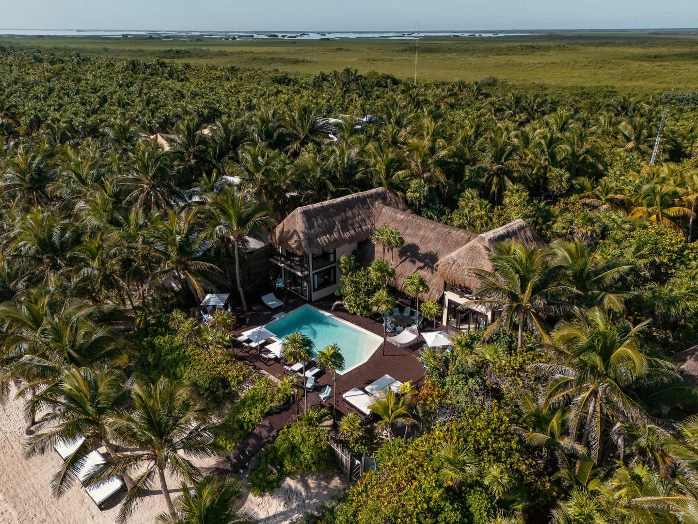 Casa Chic 7 Bedroom Beachfront Villa - photo 98