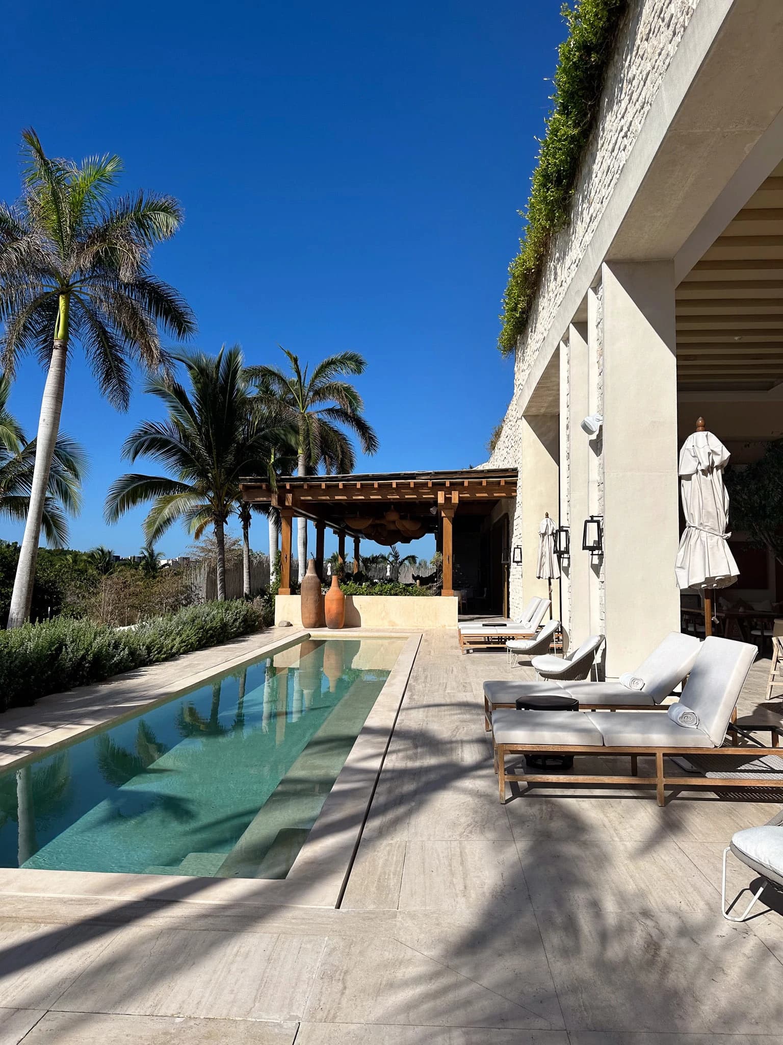 Costa Beach 4 Bedroom Beachfront Condo - photo 17