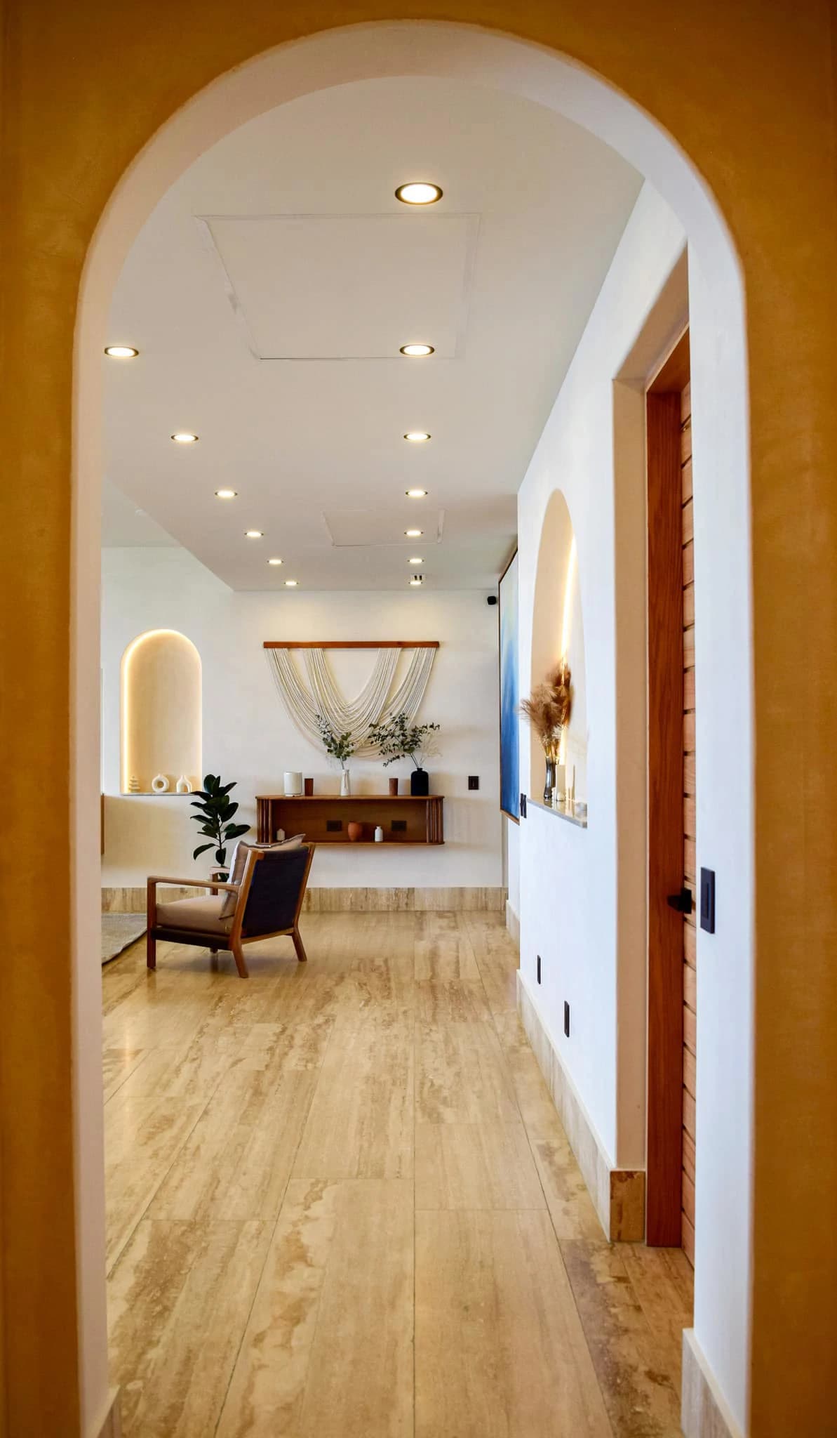 Costa Beach 4 Bedroom Beachfront Condo - photo 25