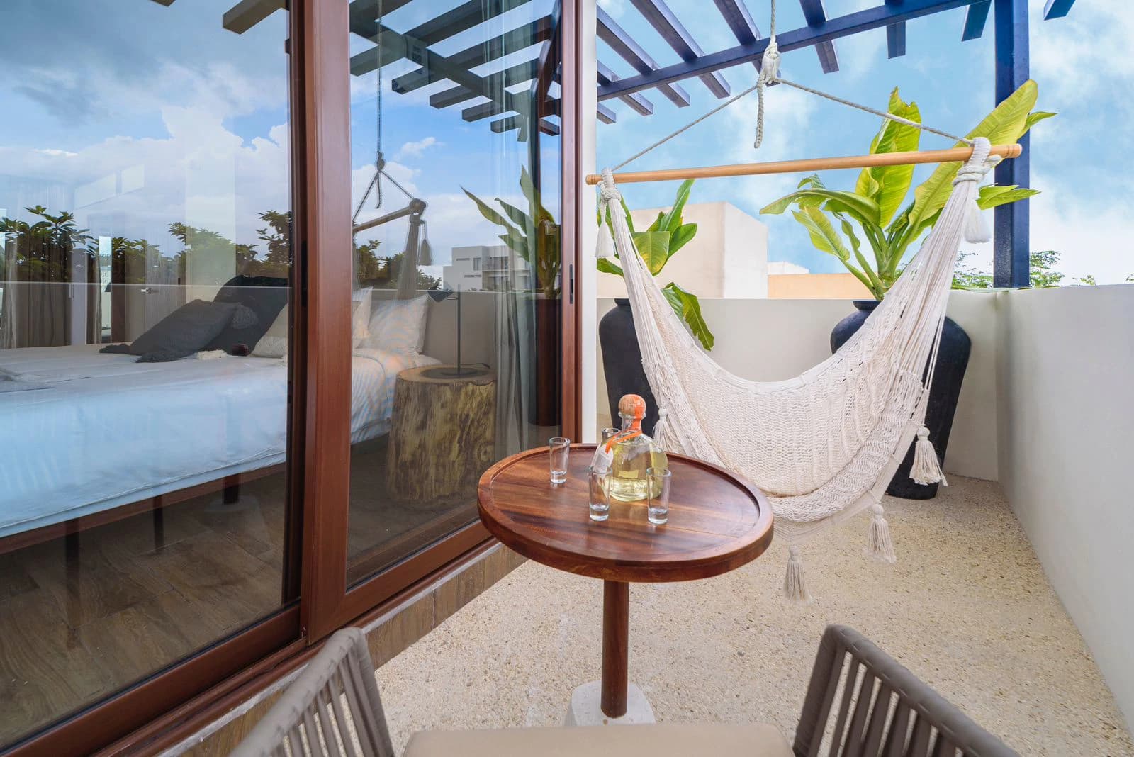 25 Room Boutique Hotel - photo 8