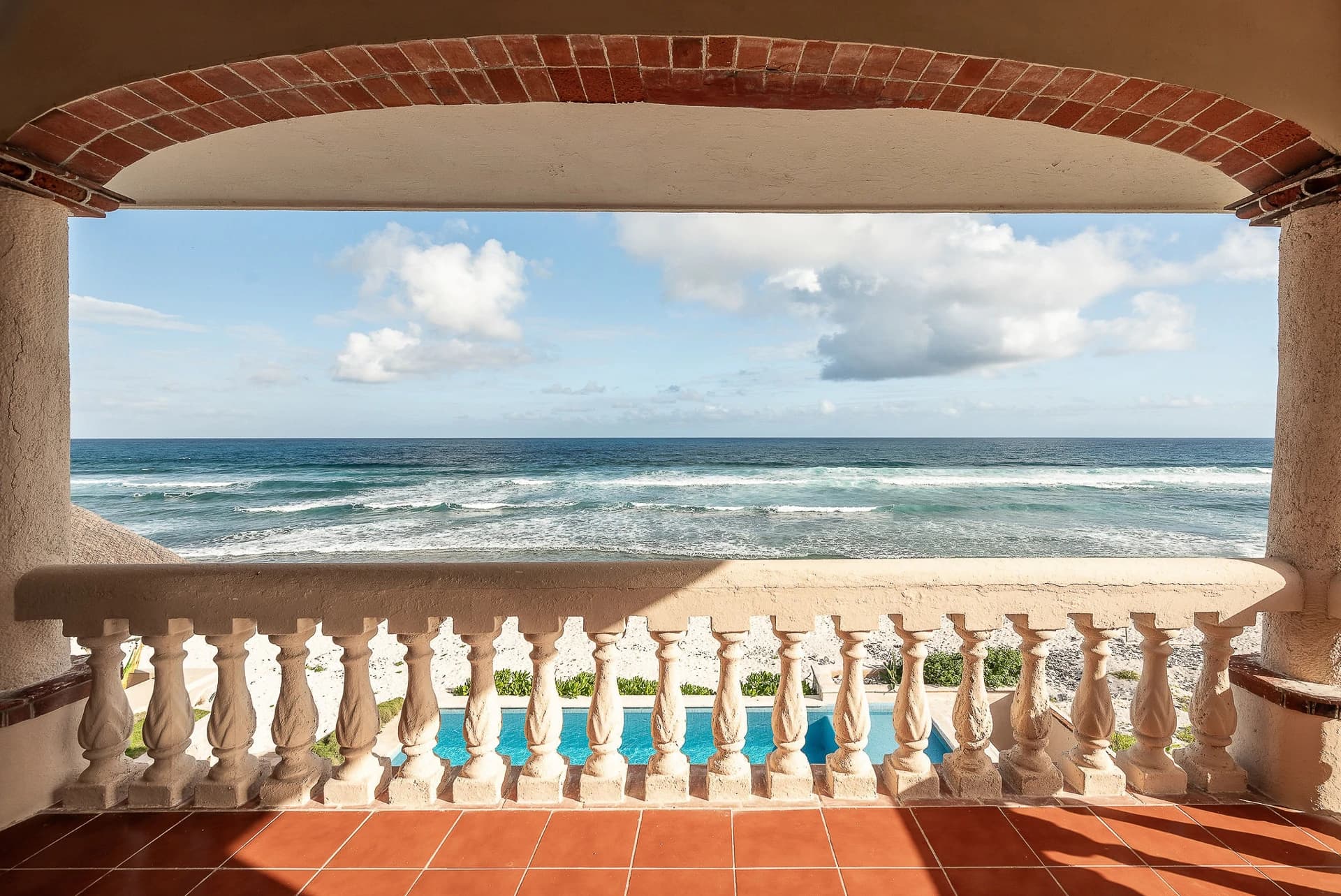 Casa Tres Palmeras 4 Bedroom Beachfront Villa - photo 17