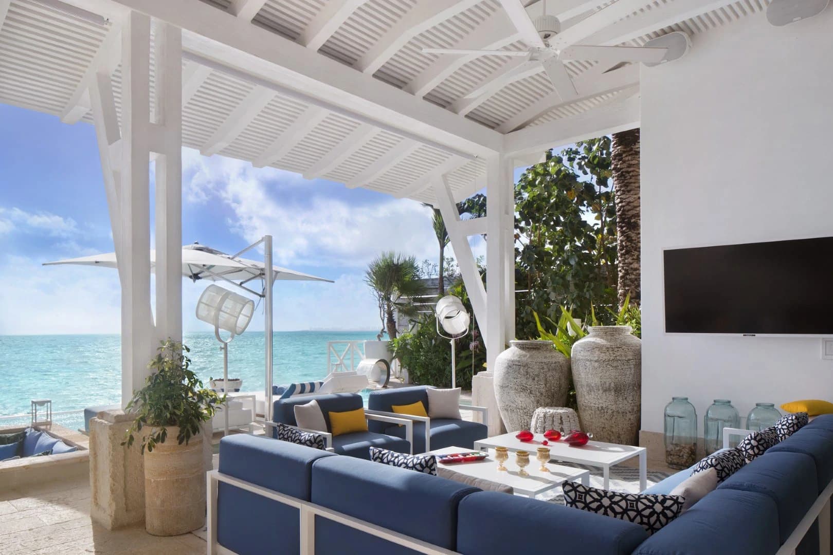 High-Performing Cancun Beachfront Turnkey Villa - photo 5