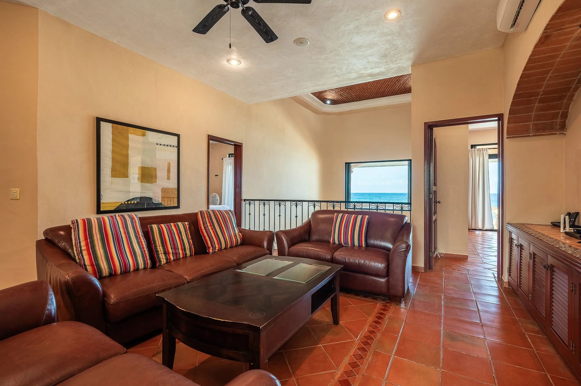 Casa Tres Palmeras 4 Bedroom Beachfront Villa - photo 10
