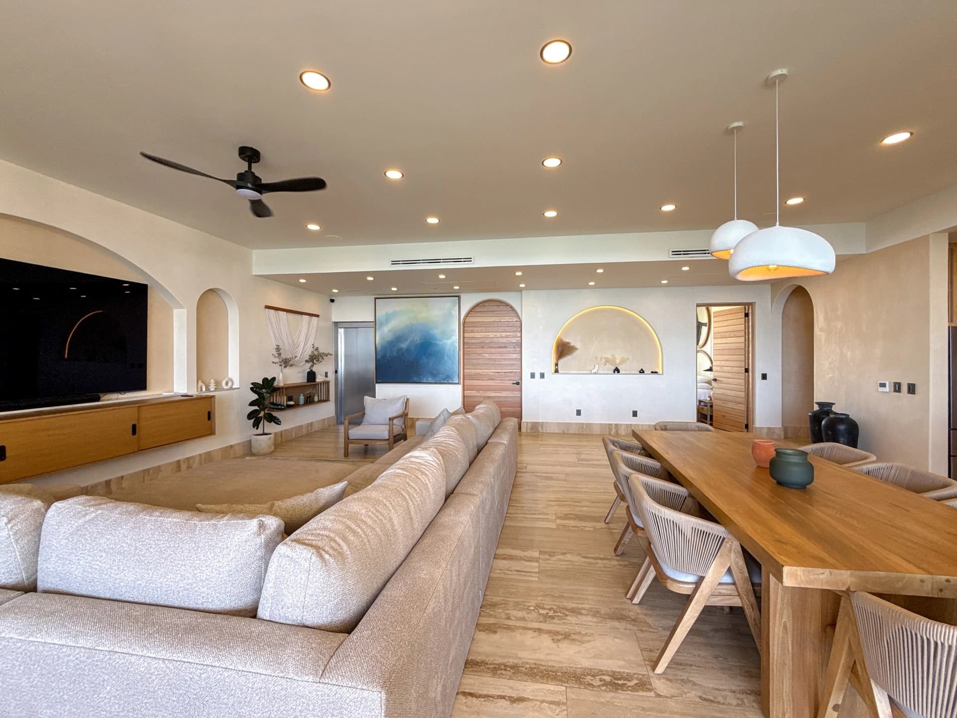 Costa Beach 4 Bedroom Beachfront Condo - photo 4