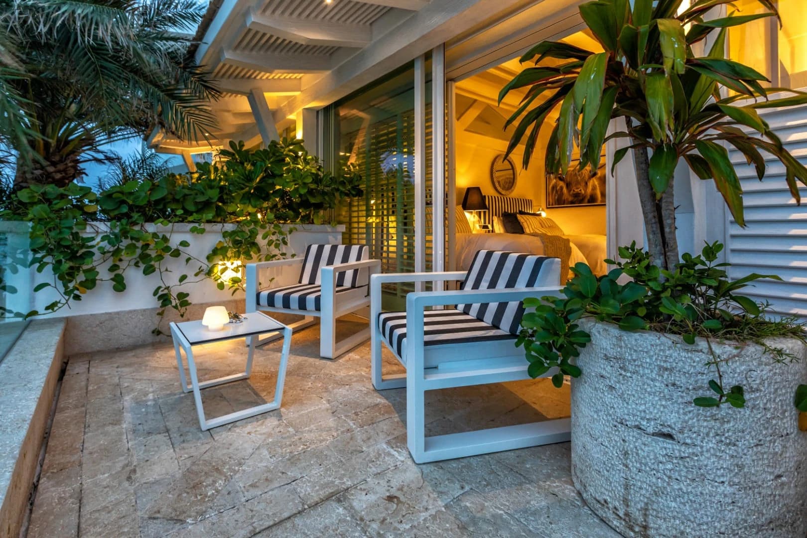 High-Performing Cancun Beachfront Turnkey Villa - photo 6