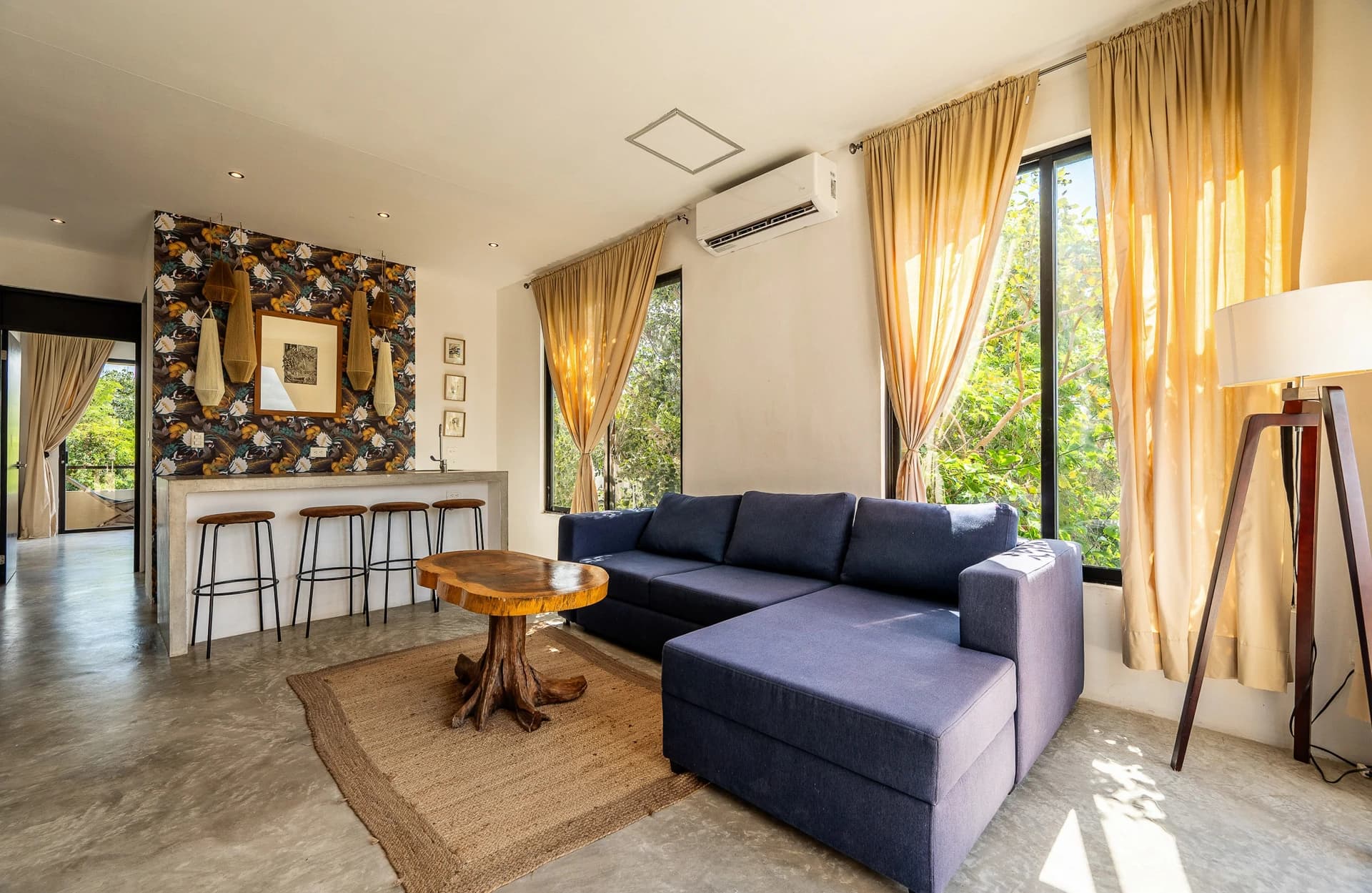 10 Unit Hotel/Apartment Building - photo 10