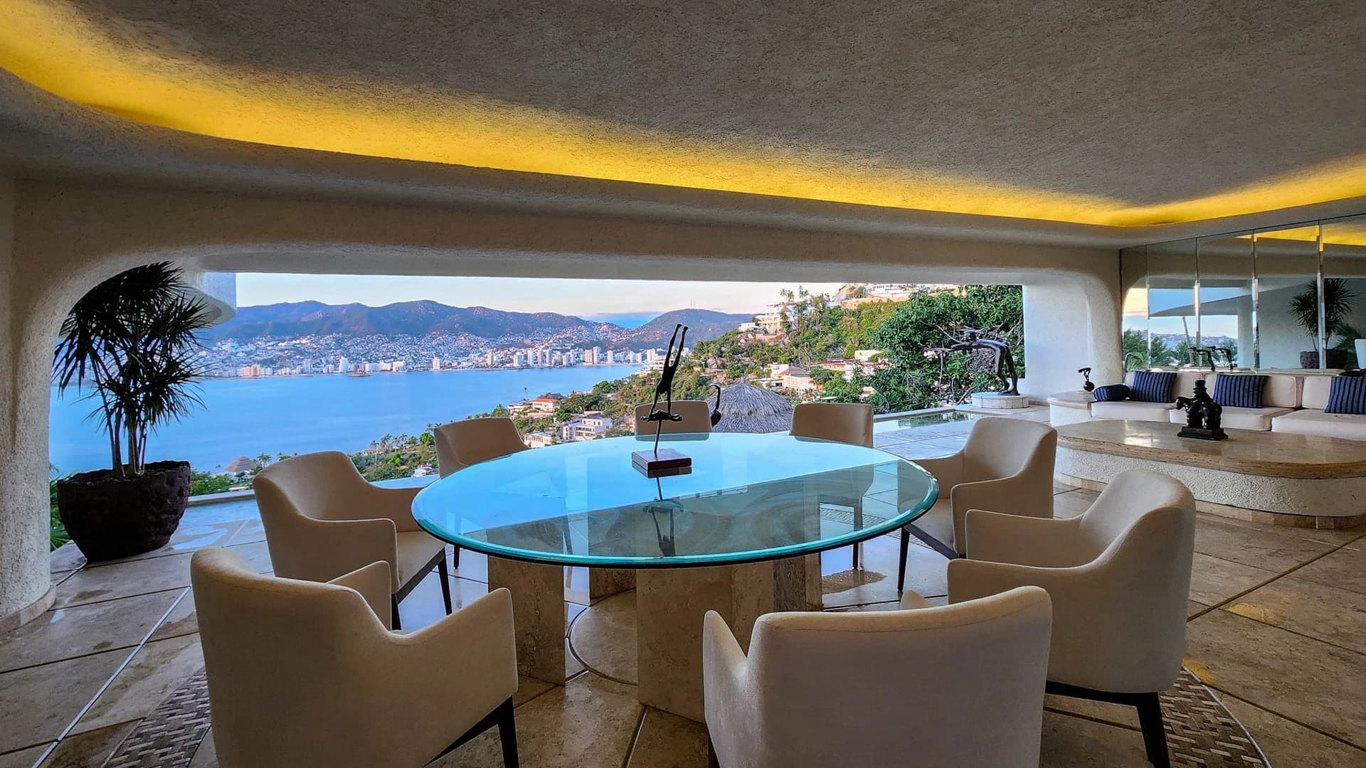 Gitana 4 Bedroom Oceanview Villa - photo 23
