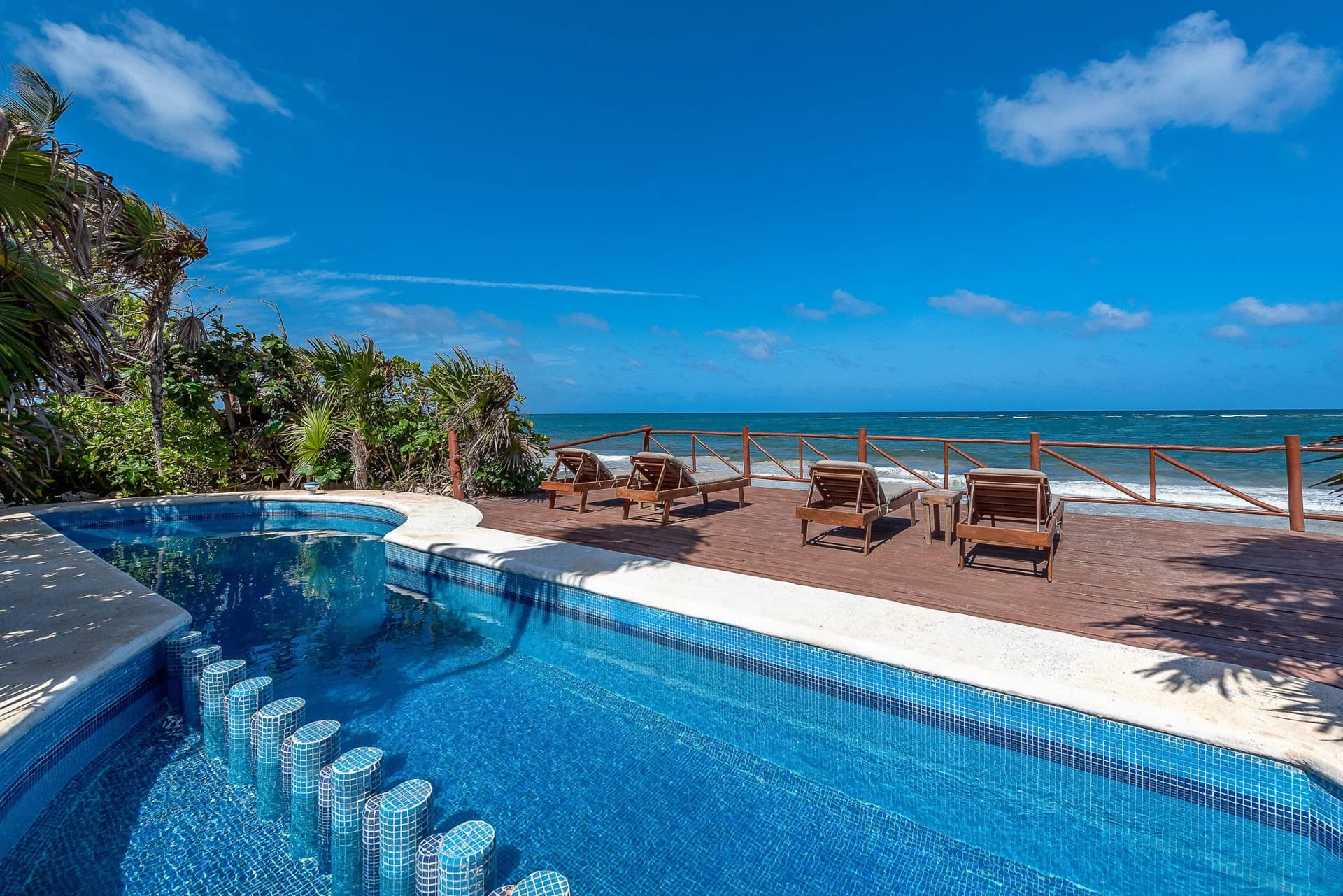 Casa Sofia 5 Bedroom Beachfront Villa - photo 1