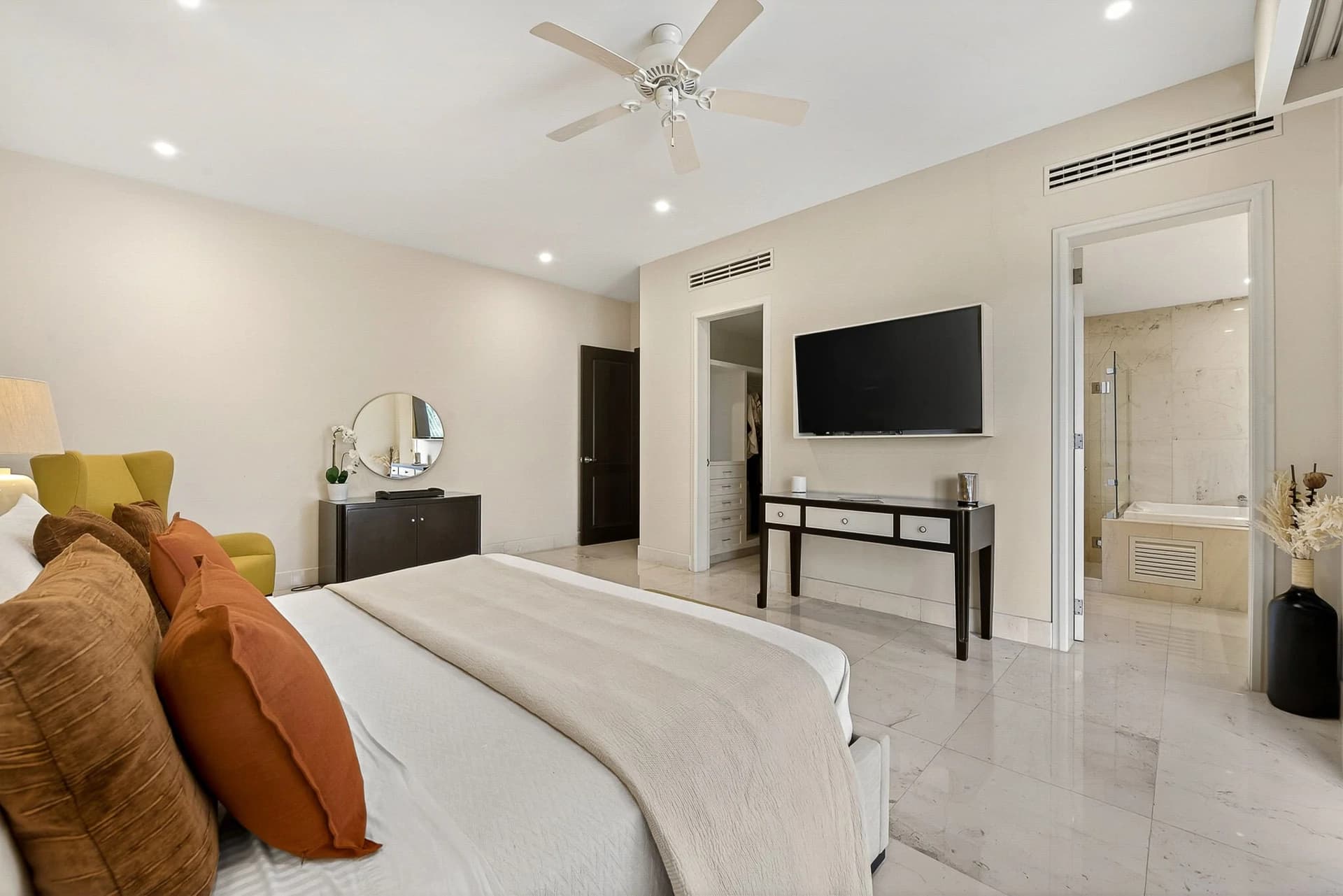 Marina Palms 5 Bedroom Waterfront Villa - photo 50