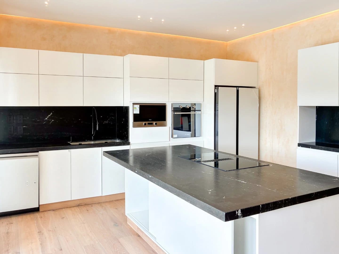 Artesan 3 Bedroom Condo - photo 11