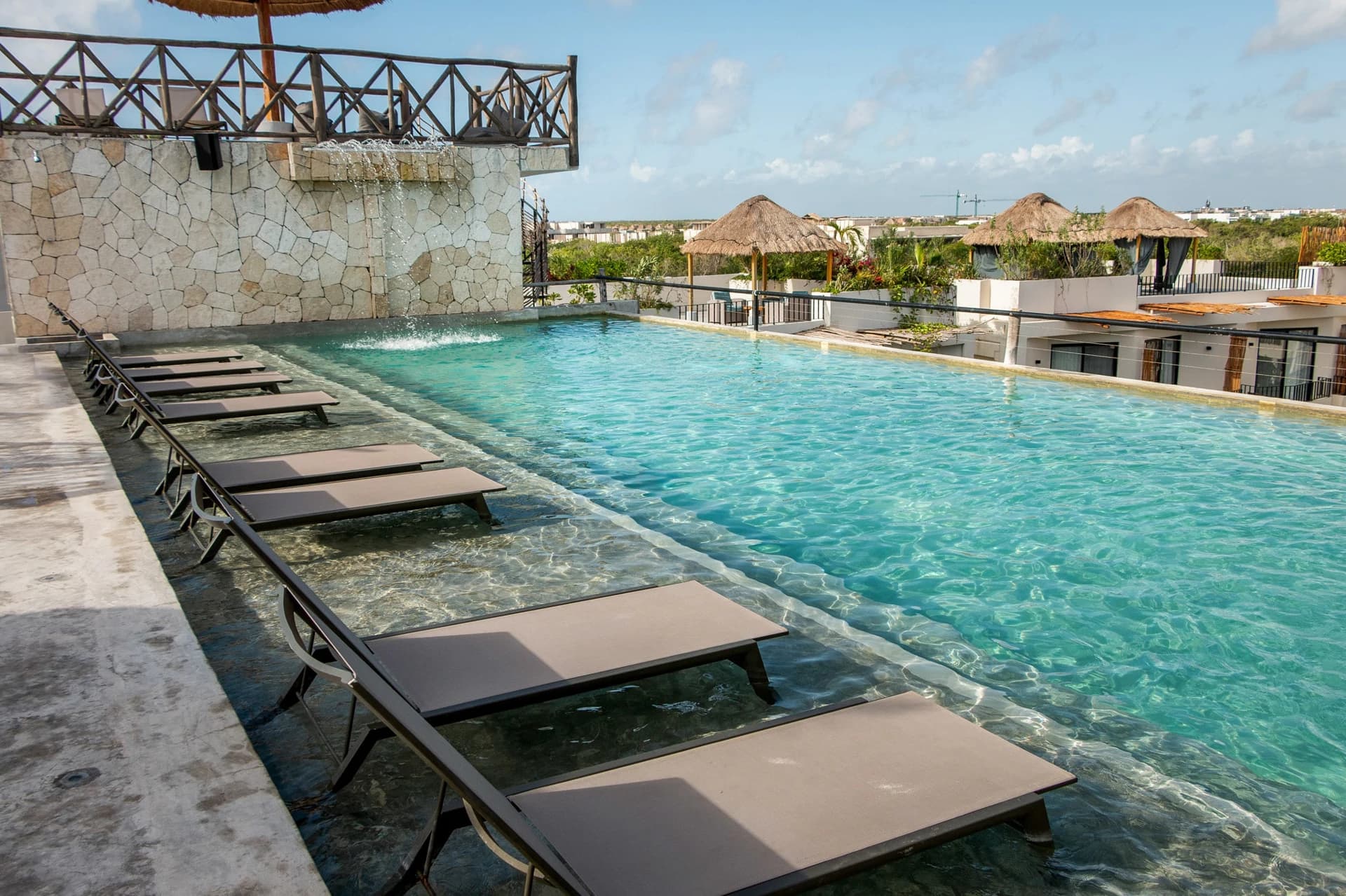 Tulum 95 Room Hotel - photo 2