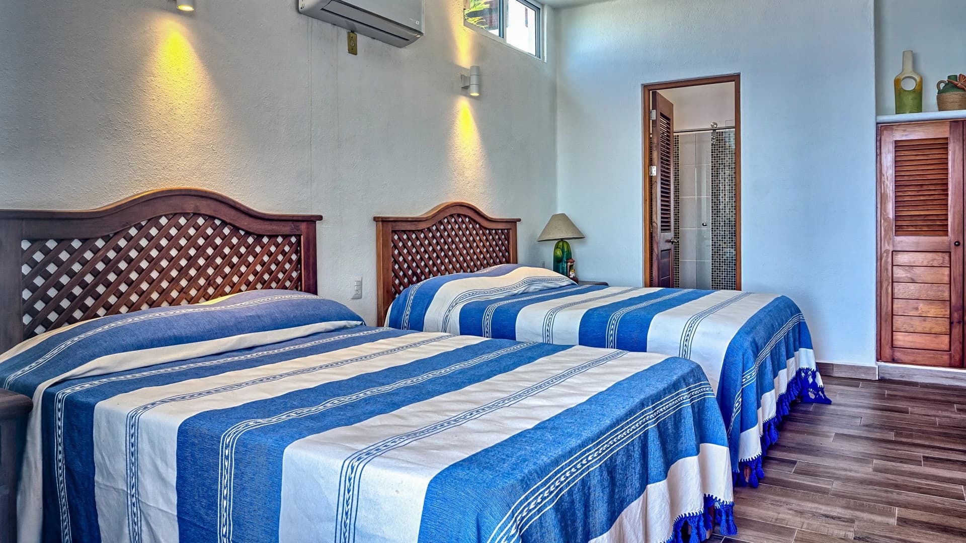 Casa Salchi 3 Bedroom Oceanview Home - photo 38