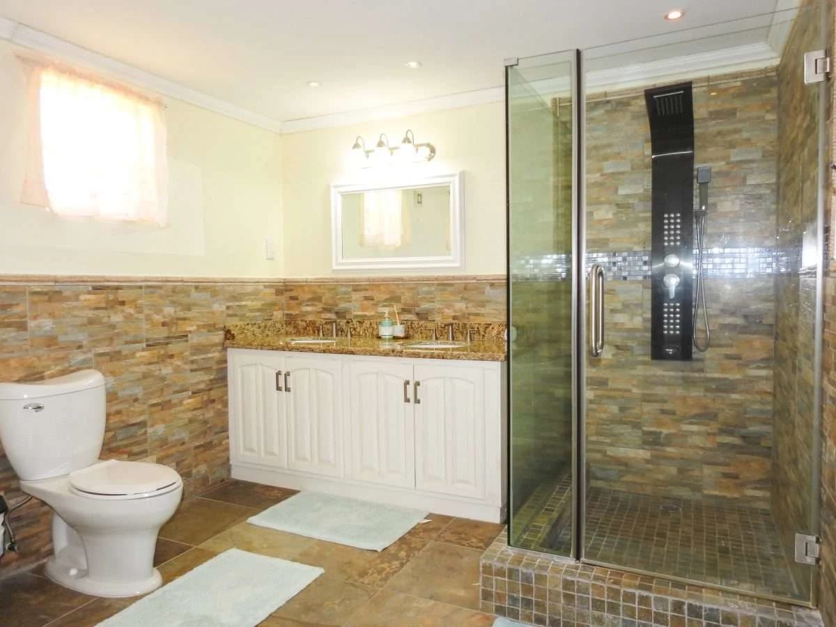 Four Bed Villa, Cap Estate. - photo 14