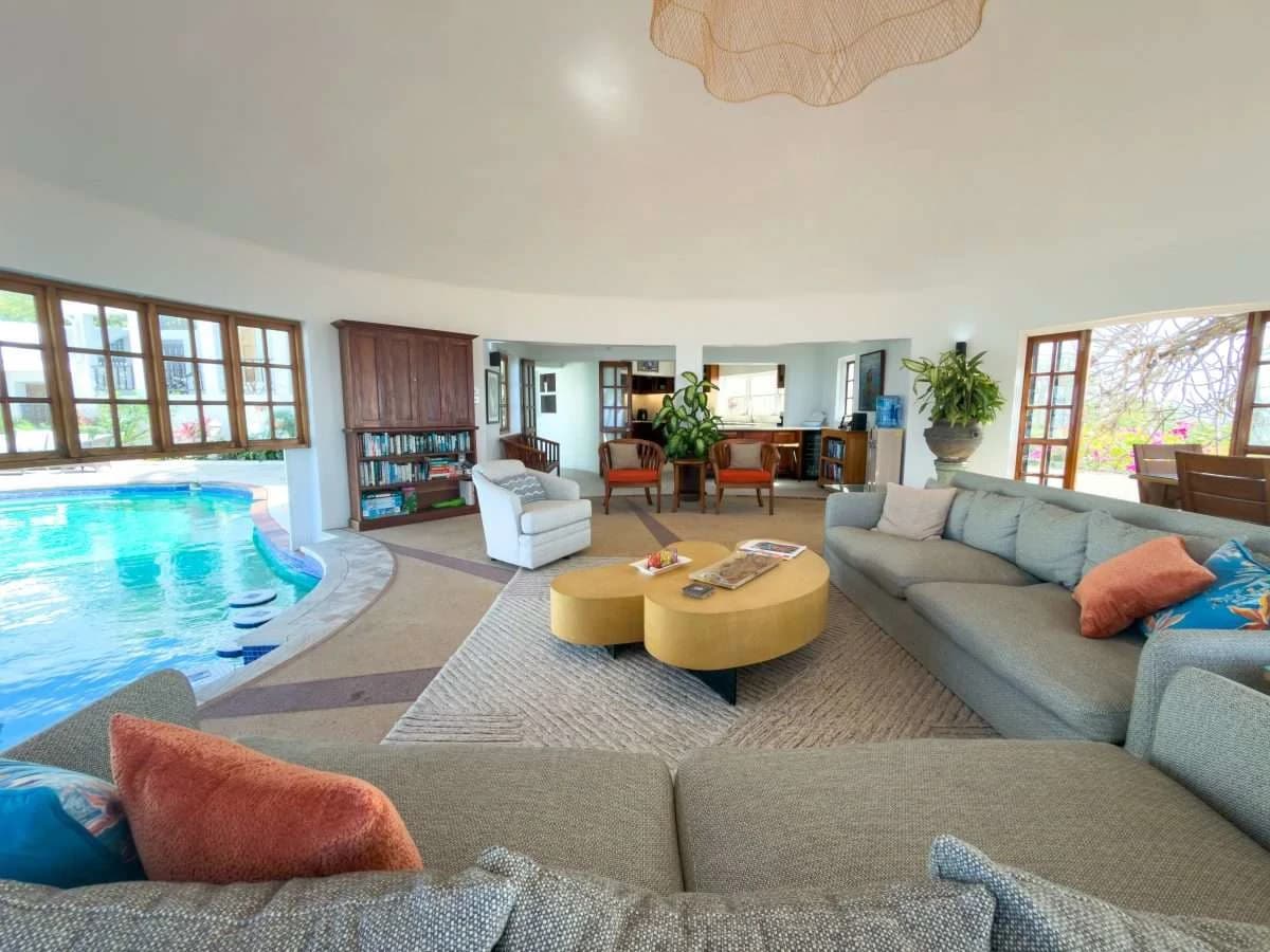 Villa Xanadu, Cap Estate. - photo 5