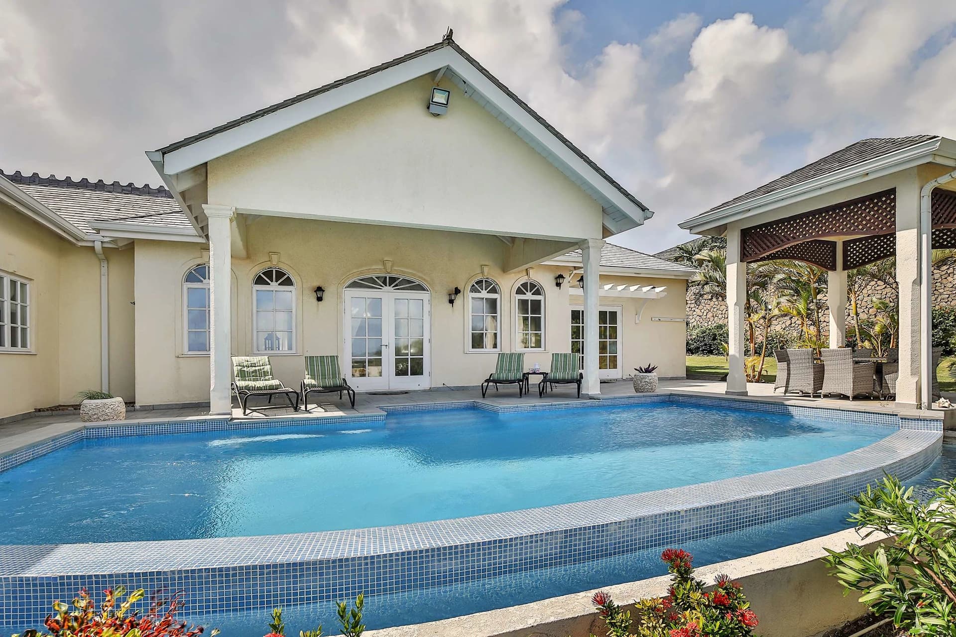 Villa - For Sale -