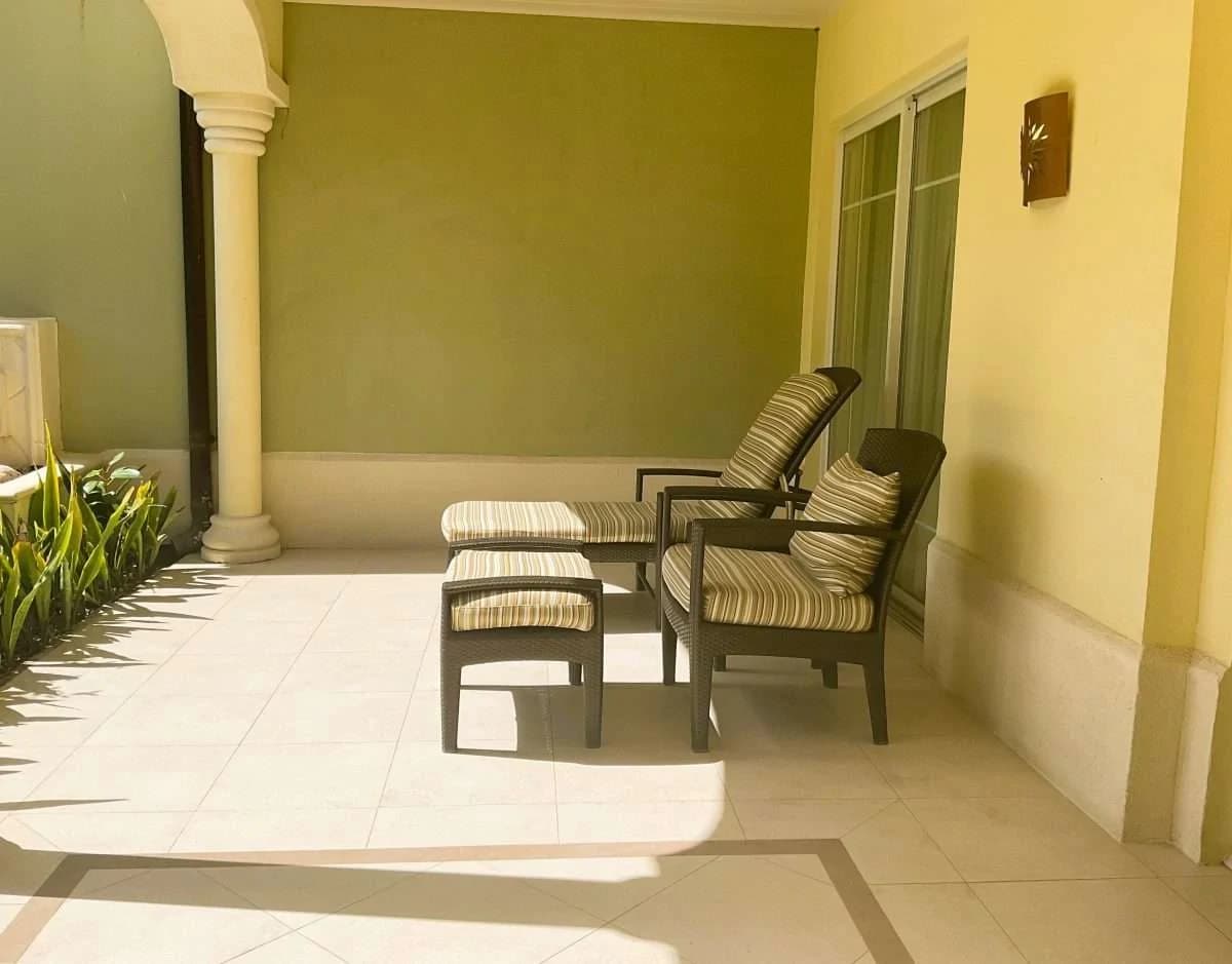 Apt 902, The Landings, Rodney Bay. - photo 2