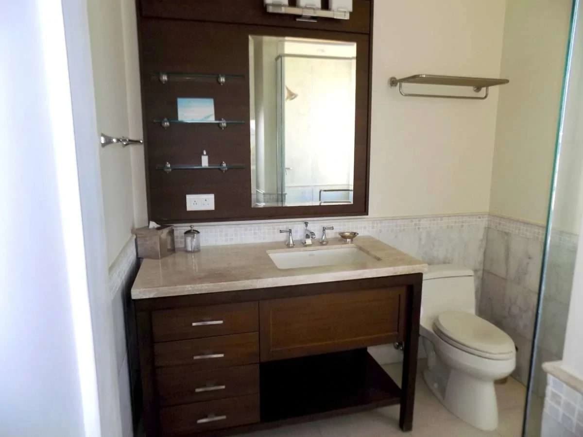 401 The Landings, Rodney Bay. - photo 11