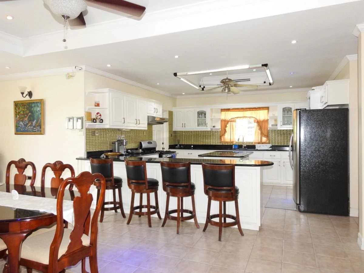 Four Bed Villa, Cap Estate. - photo 2