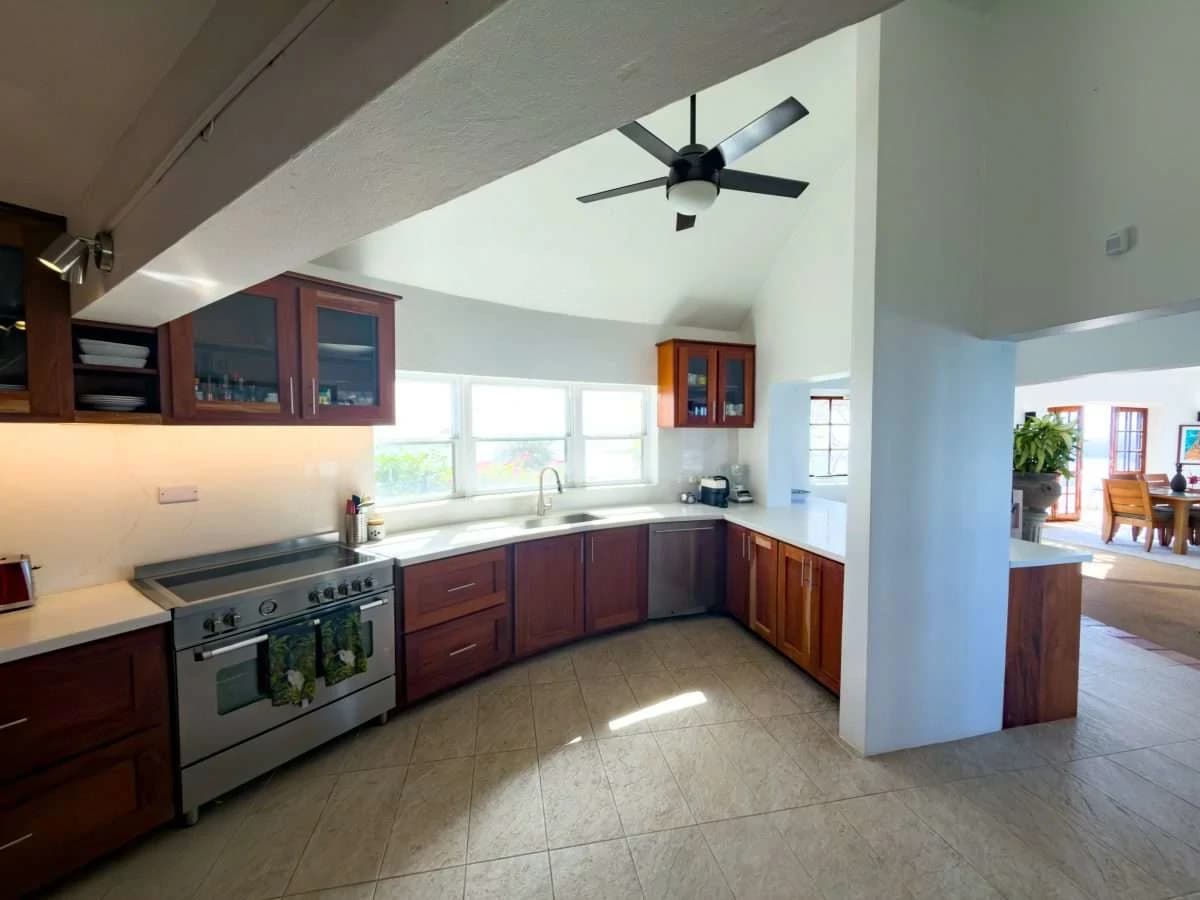 Villa Xanadu, Cap Estate. - photo 8