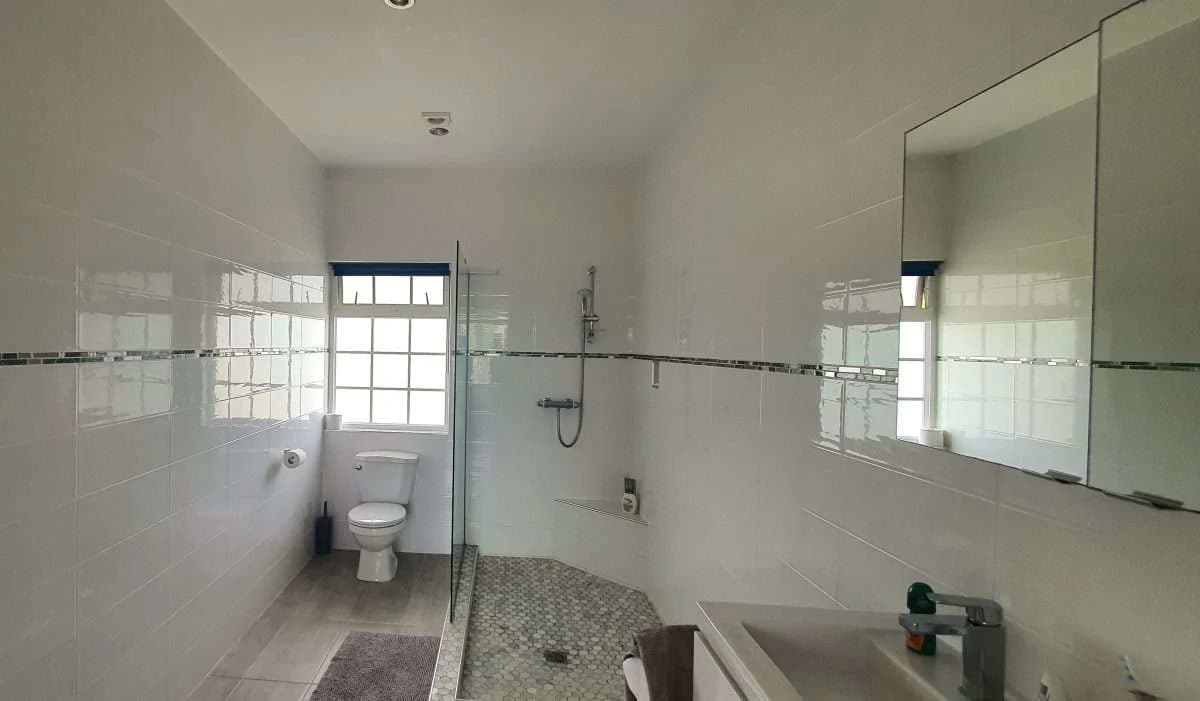 Sunnyside Villa, Cap Estate. - photo 20