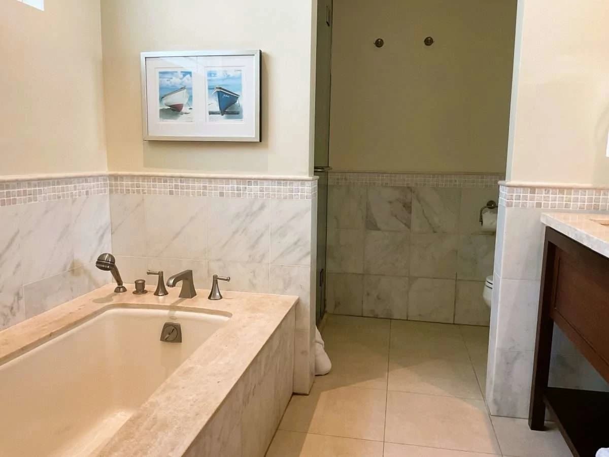Apt 902, The Landings, Rodney Bay. - photo 10