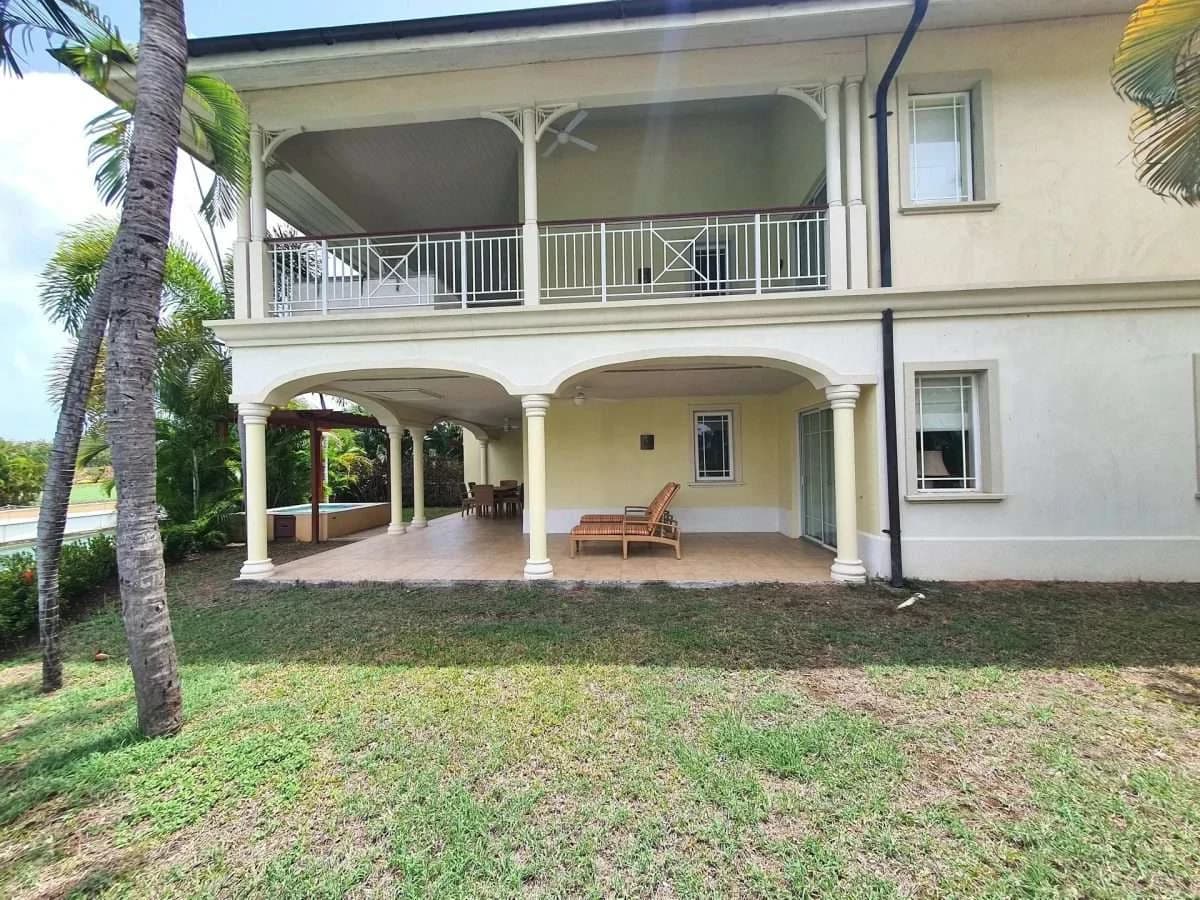 401 The Landings, Rodney Bay. - photo 12