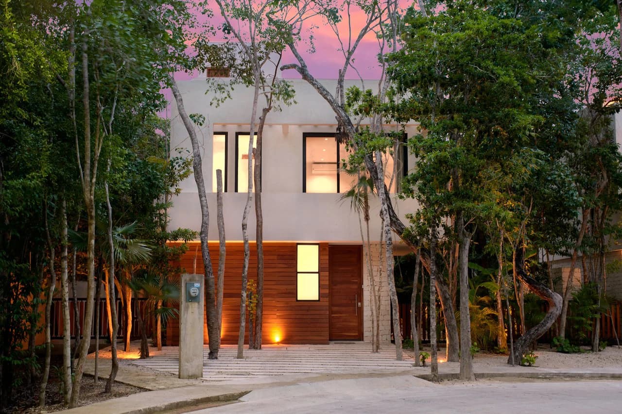 Casa Thomas | 3BR Jungle Villa with Rooftop Pool - photo 19