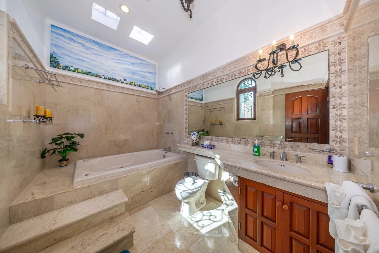 Villa Orquídea Puerto Aventuras | Golf-Front Luxury Estate - photo 24