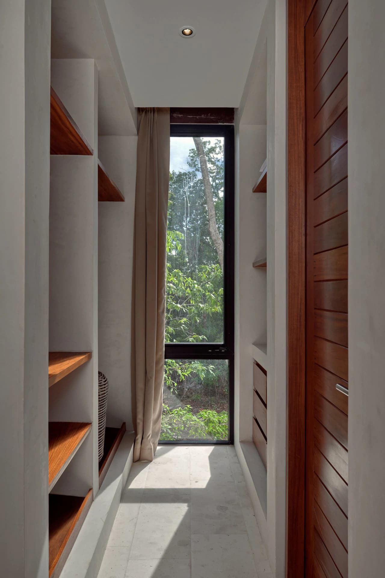 Casa Thomas | 3BR Jungle Villa with Rooftop Pool - photo 18