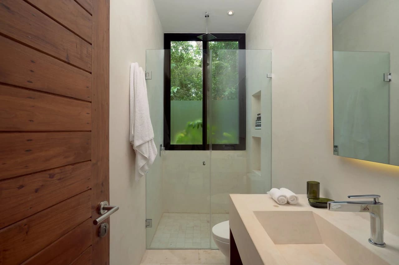 Casa Lucas | 3BR Jungle Villa w/ Rooftop Pool - photo 14