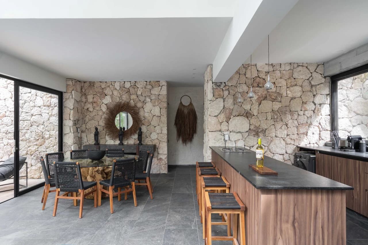 Villa 7 | Beautiful 5 Bedroom with Large Pool in 12 O’Clock Tulum - photo 6
