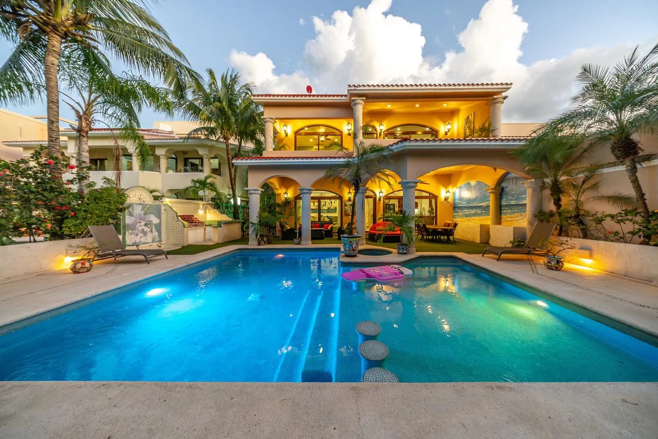 Villa Orquídea Puerto Aventuras | Golf-Front Luxury Estate - photo 1