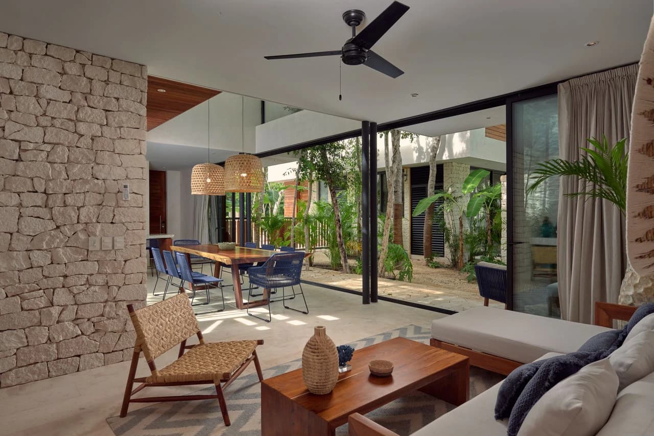 Casa David | 3BR Jungle Villa w/ Rooftop Pool - photo 4
