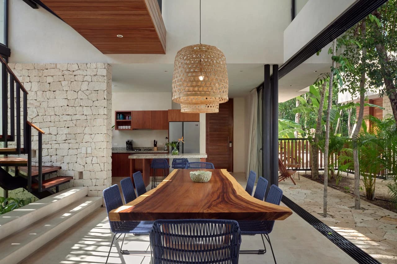 Casa David | 3BR Jungle Villa w/ Rooftop Pool - photo 2