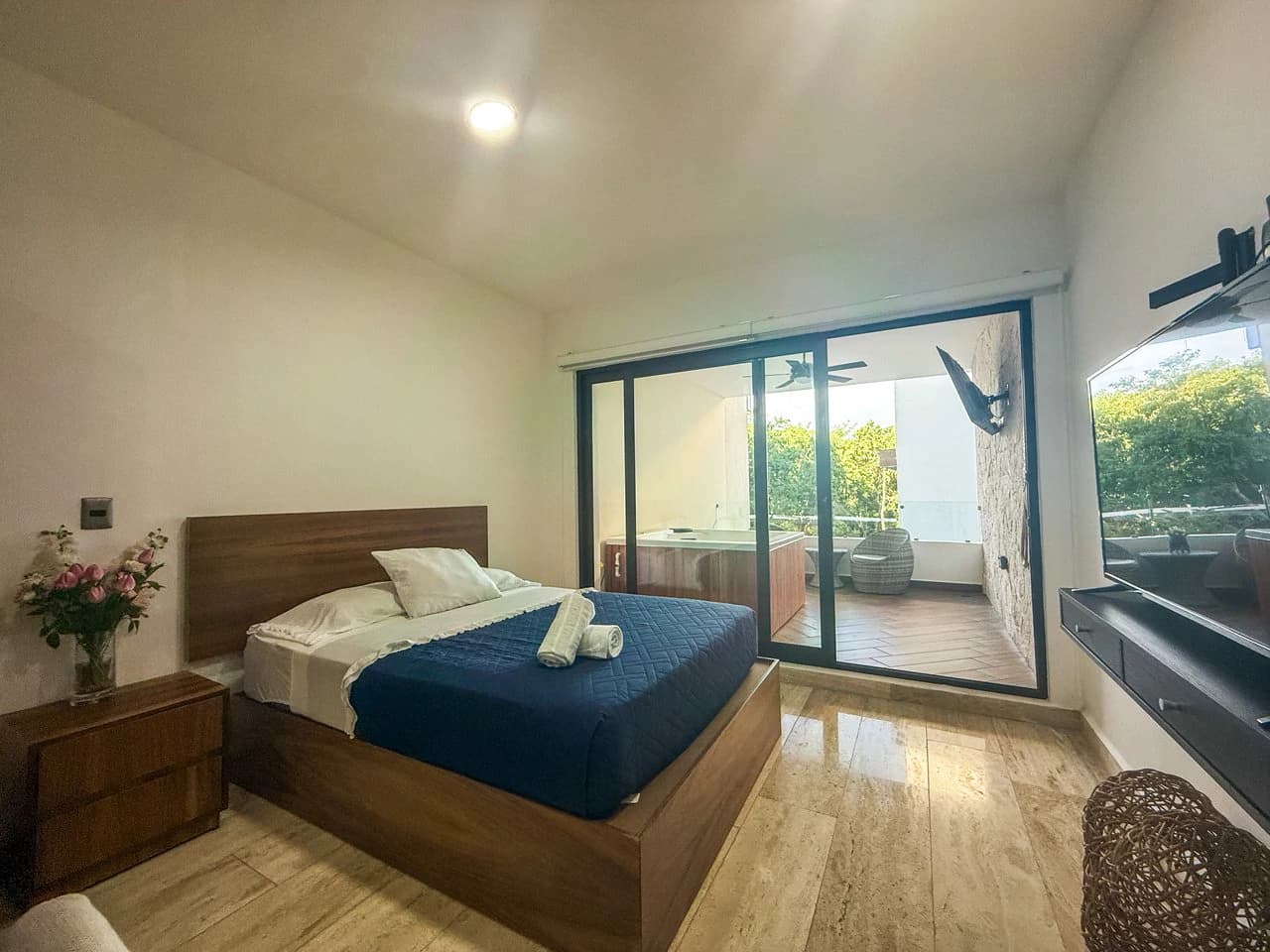 Studio Naia | Incredible Price - photo 5