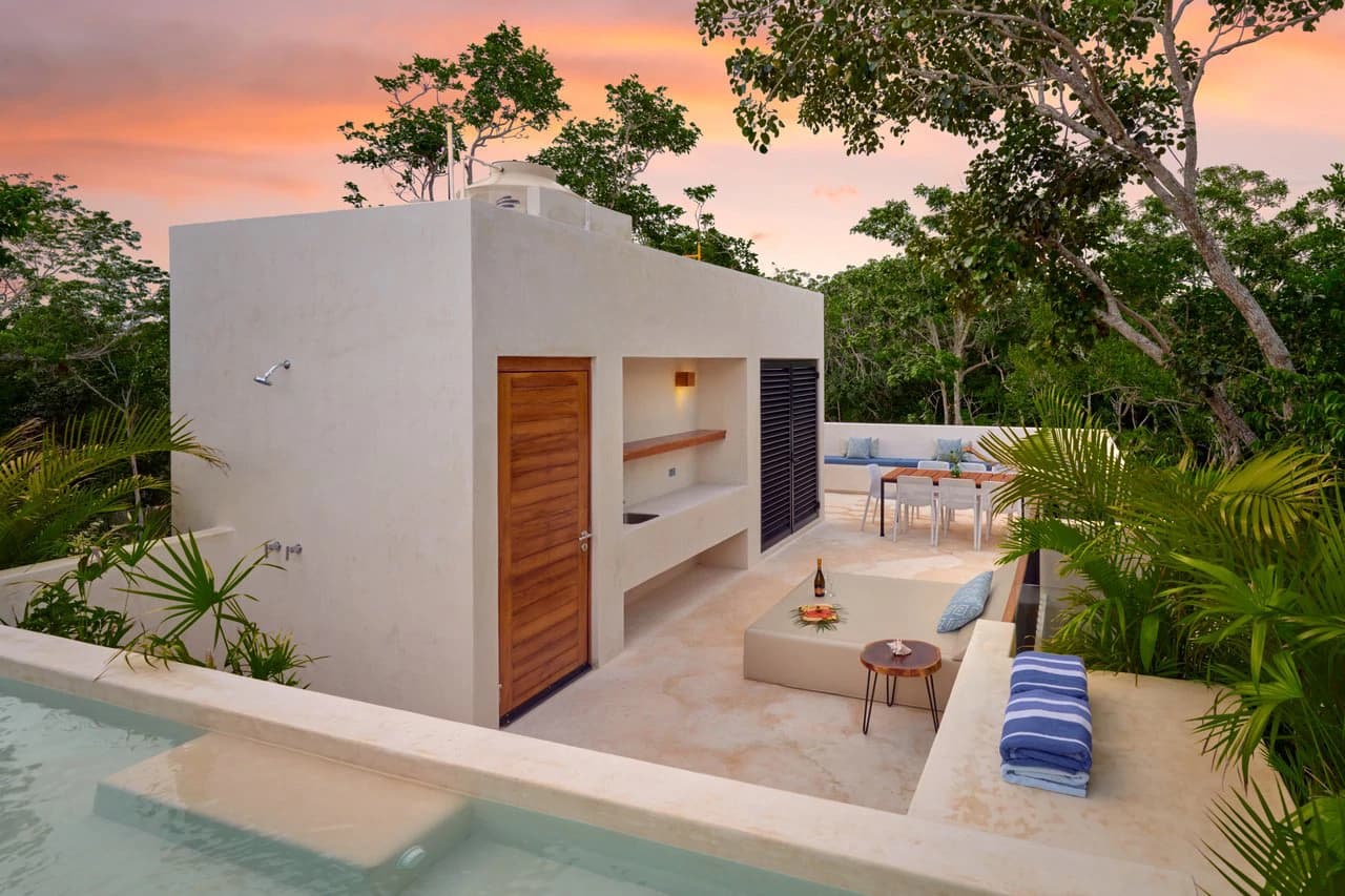 Casa David | 3BR Jungle Villa w/ Rooftop Pool - photo 15