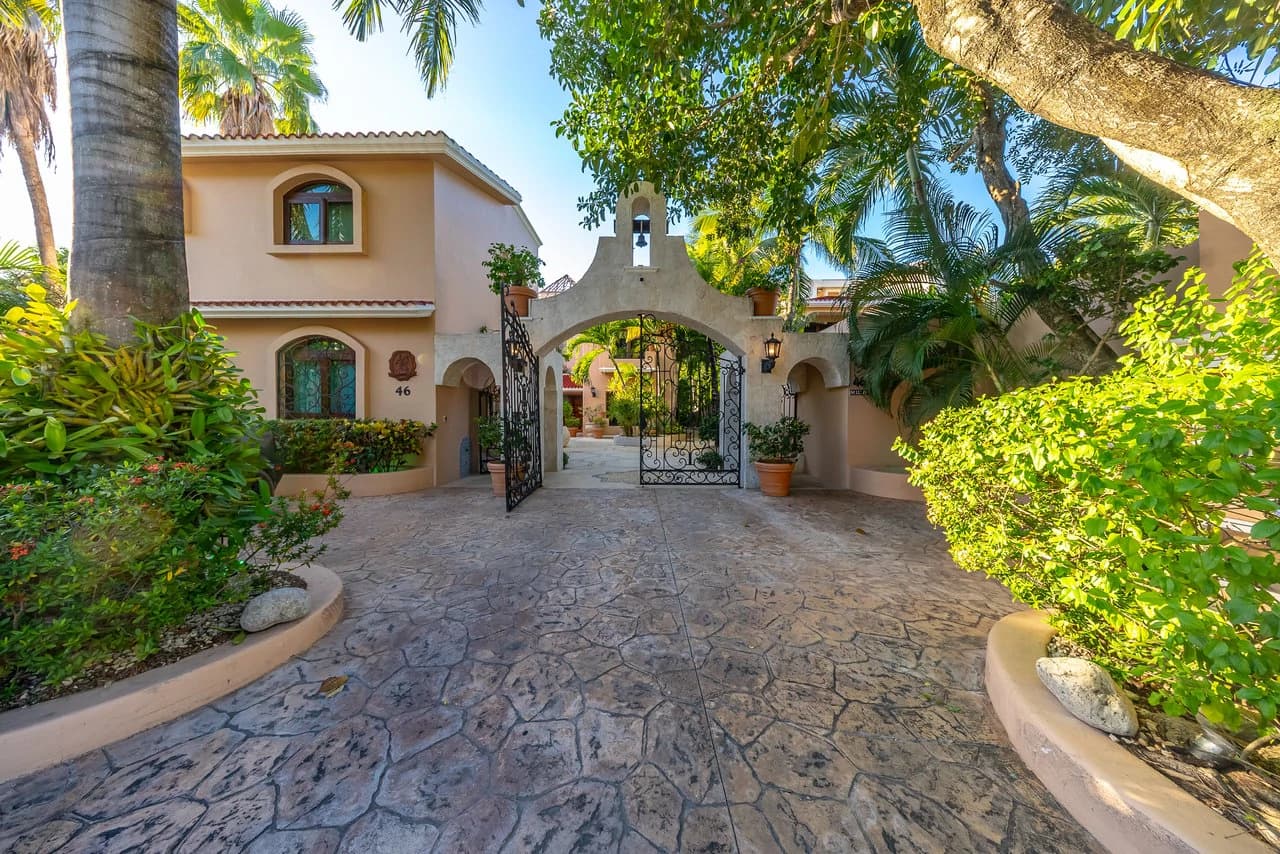 Villa Orquídea Puerto Aventuras | Golf-Front Luxury Estate - photo 2