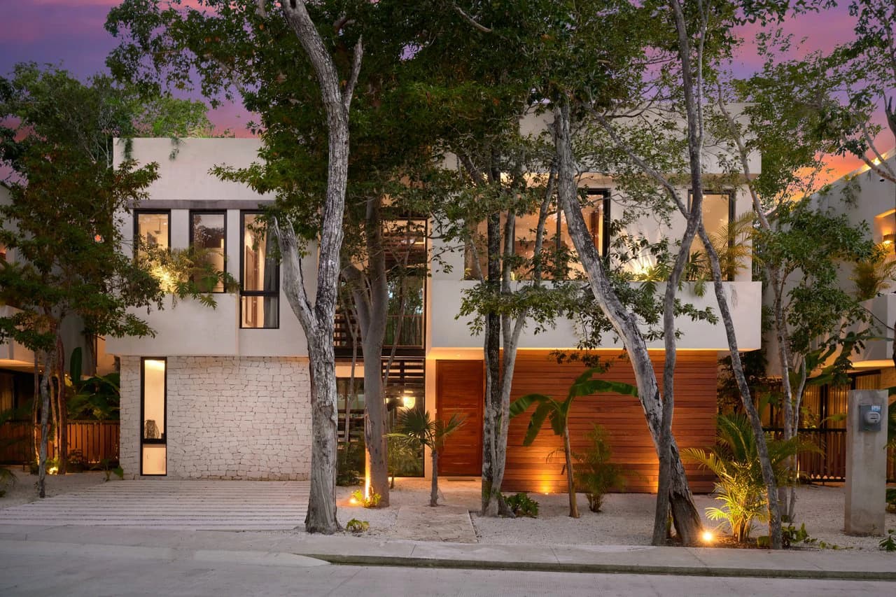 Casa Emilia | 3BR Villa w/ Resort-Style Pool - photo 27