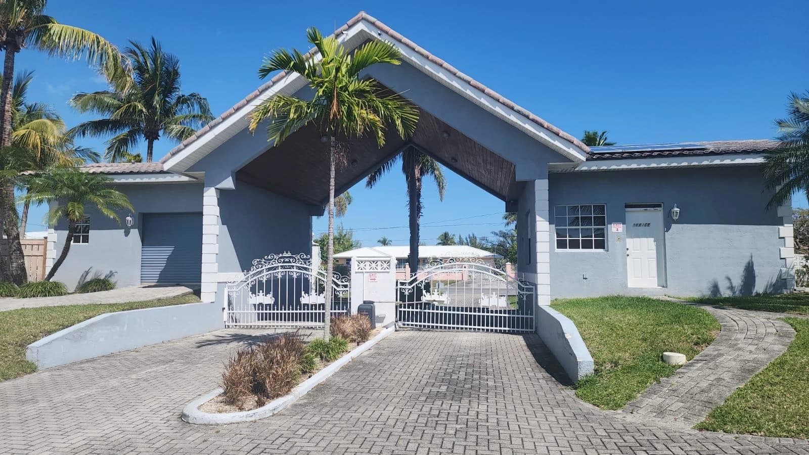 H1 Oceanhill Blvd - WaterEdge Condo with Dockage