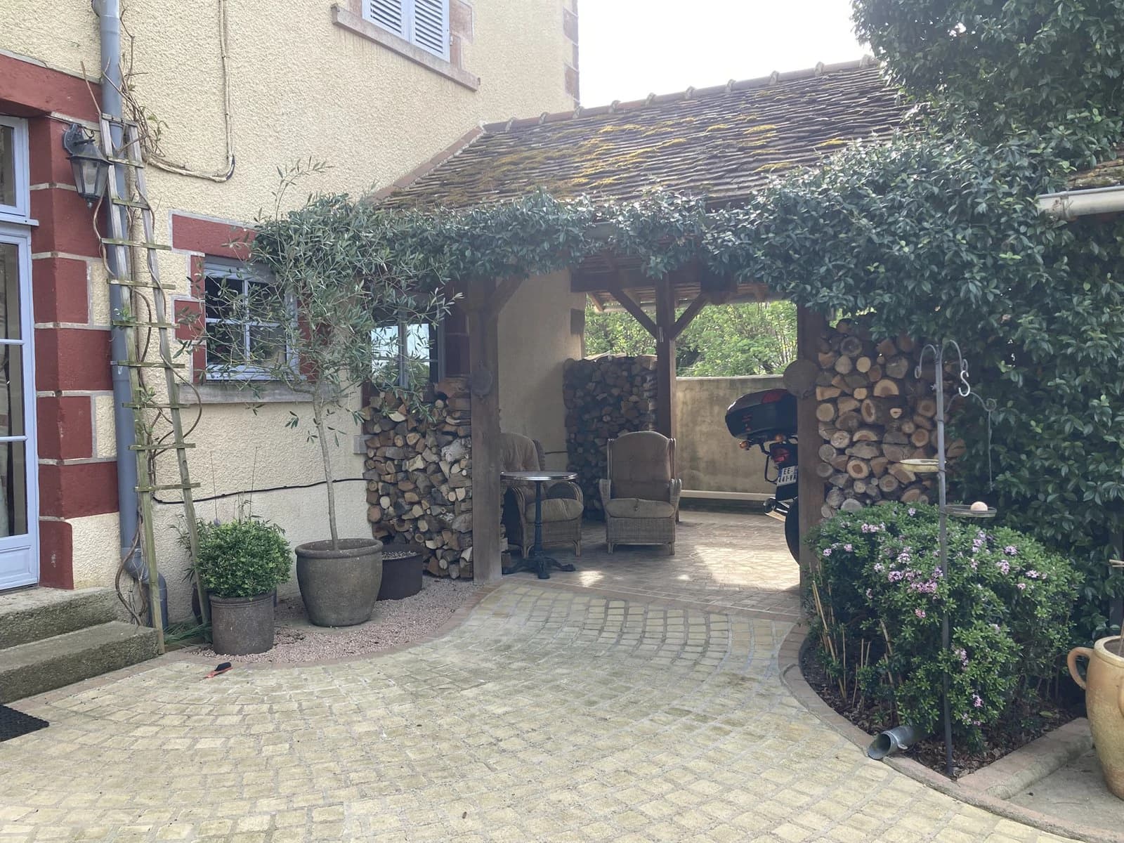 La Ruche - 8-Bedroom B&B and Cafe for Sale | Chaillac, France - photo 15