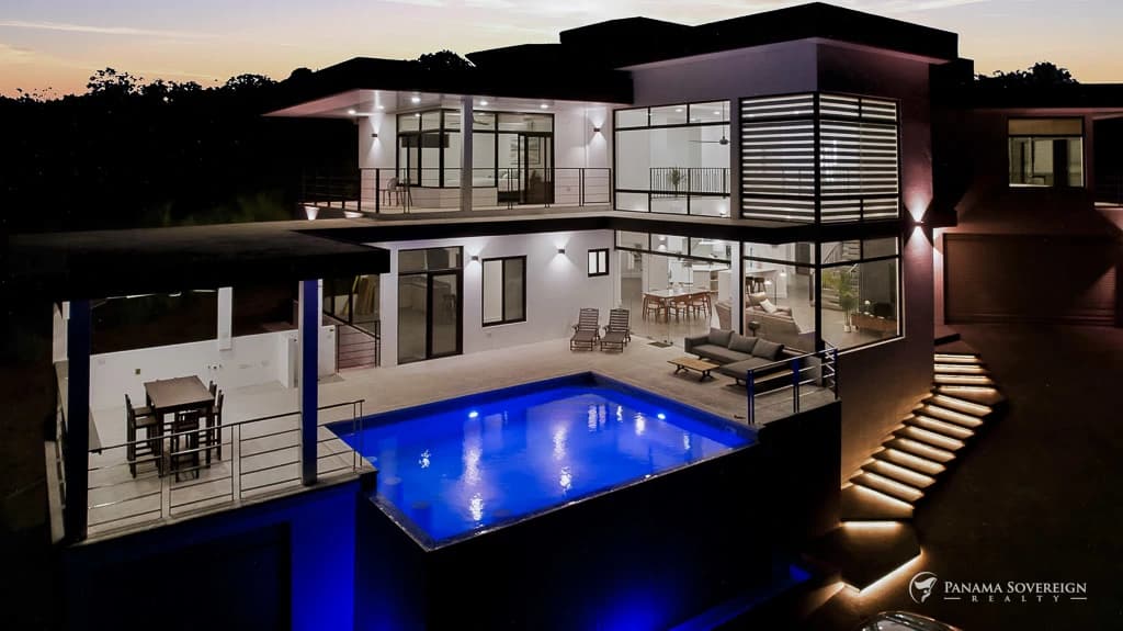 3 Bedroom House in Los Destiladeros - photo 10