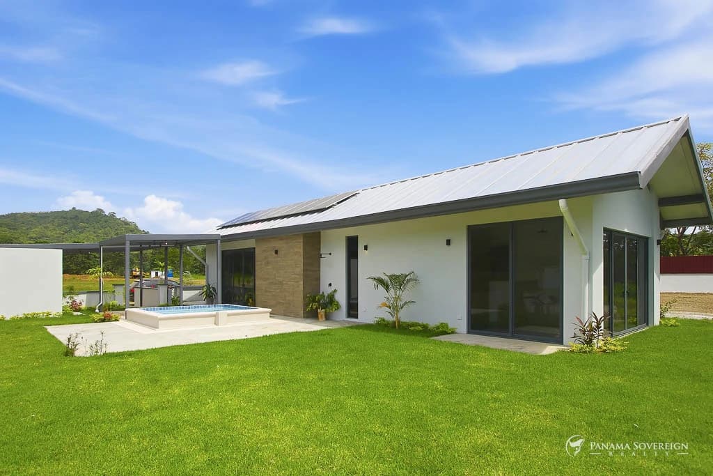 3 Bedroom House in Canas - photo 21