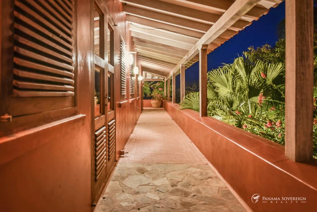 7 Bedroom House in Los Destiladeros - photo 37